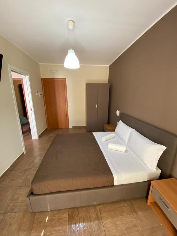 Nick & Santo'S Holiday Homes B&B Giardini Naxos Ngoại thất bức ảnh