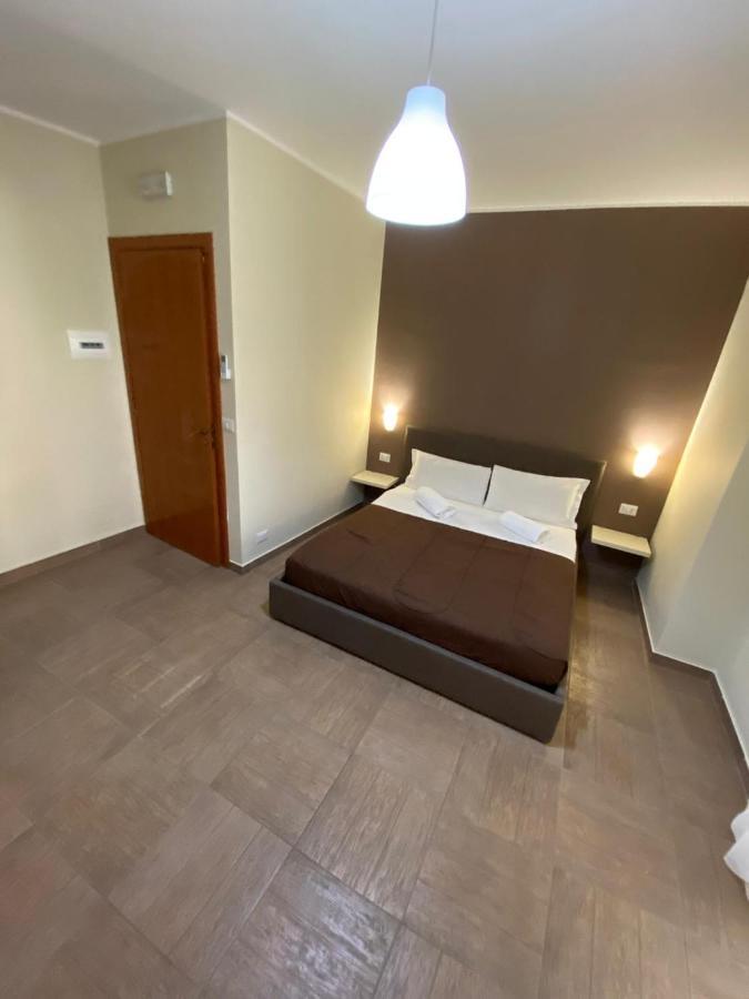Nick & Santo'S Holiday Homes B&B Giardini Naxos Ngoại thất bức ảnh