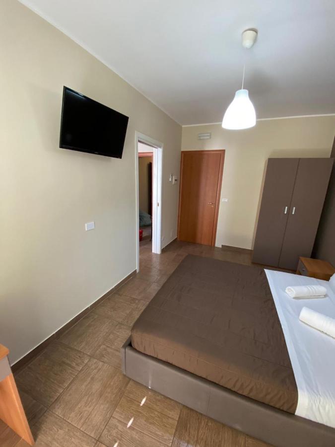 Nick & Santo'S Holiday Homes B&B Giardini Naxos Ngoại thất bức ảnh